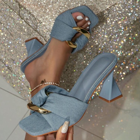 Shoes - Elegant Women's‎ Blue Sculptural Heeled Ruched Metal Design Sandals Fashion Mule